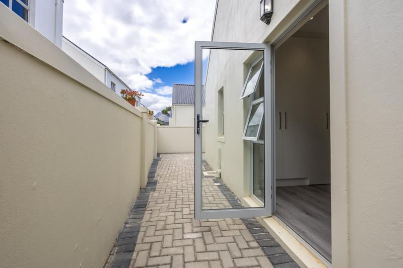 1 Bedroom Property for Sale in Stellenbosch Central Western Cape